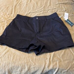 Ten Tree Black women’s size 8 short